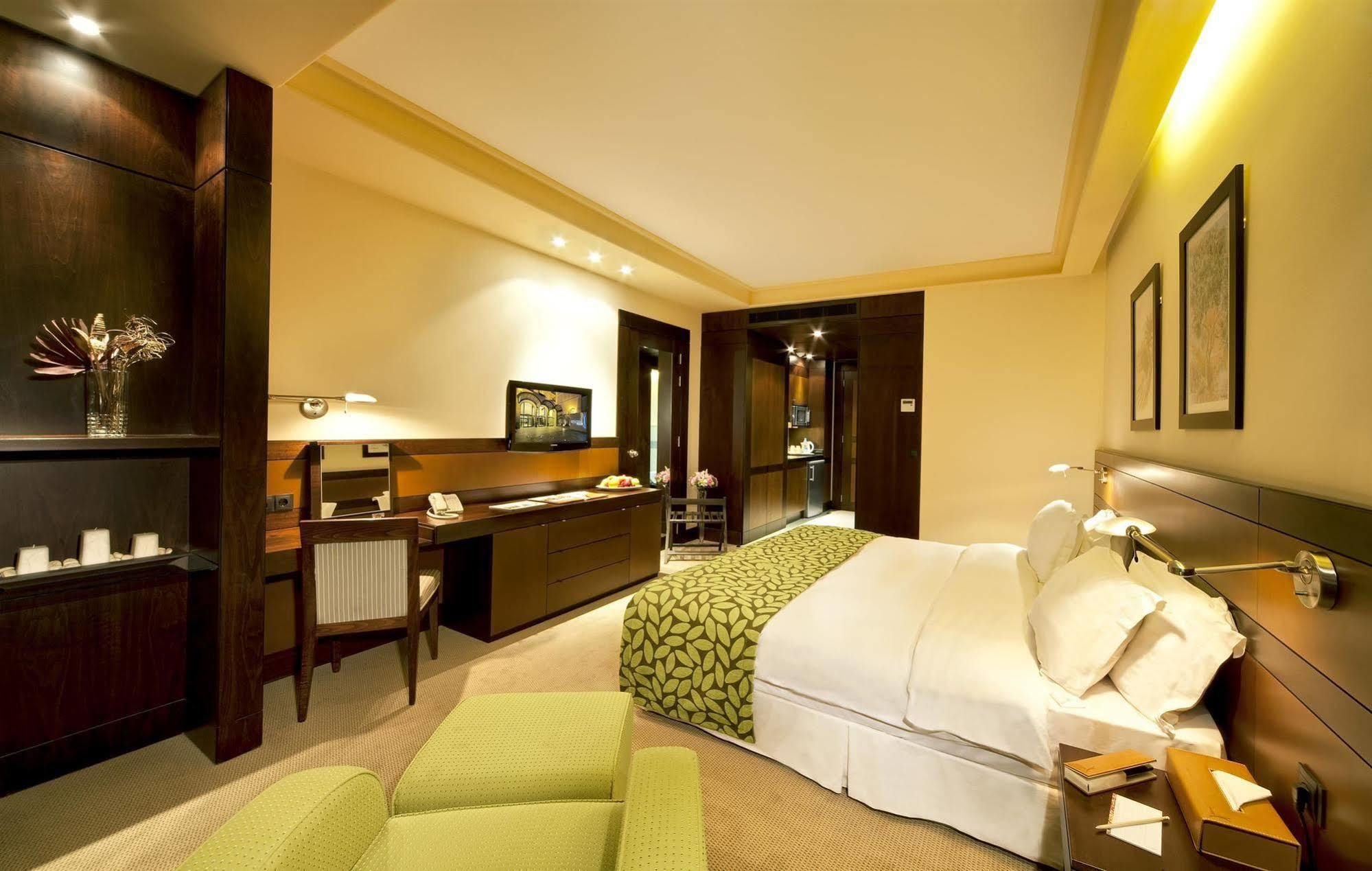 Coral Beirut Al Hamra Hotel Habitación foto