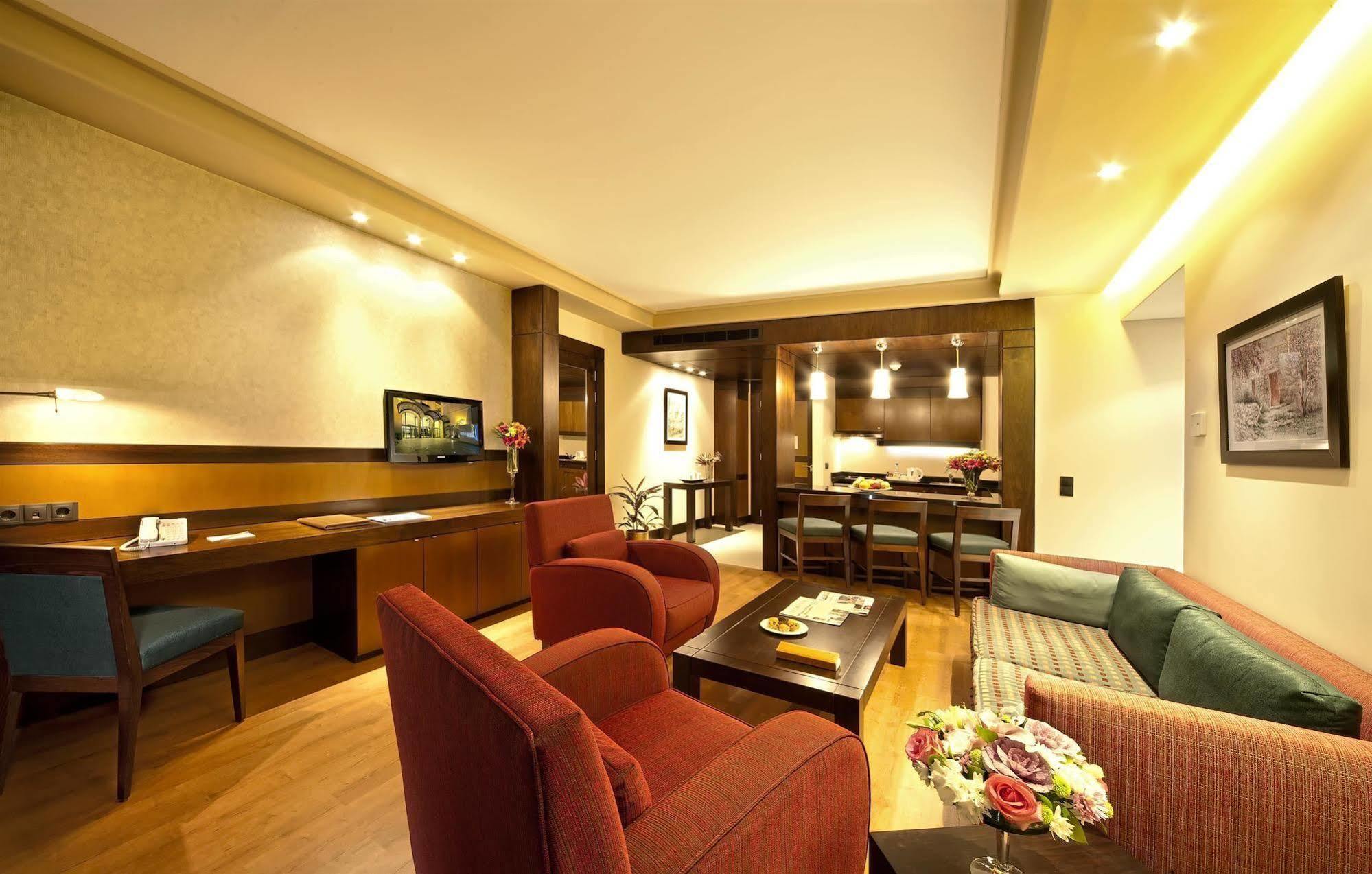 Coral Beirut Al Hamra Hotel Habitación foto